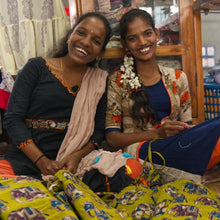 Load image into Gallery viewer, Eco Friendly Bottle Bags, Reusable Kalamkari Cotton Bottle Gift Bags, Ethically Handmade in India