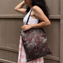 Load image into Gallery viewer, misc sari tote bag held by model