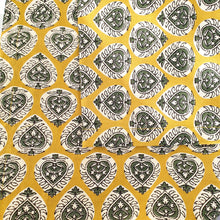 Load image into Gallery viewer, Bagru block - printed placemats set of 2, handmade table mats - Shakti.ism | शक्तिवाद