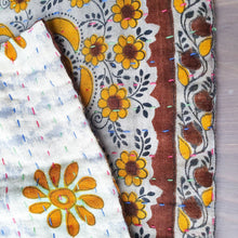 Load image into Gallery viewer, Sari placemats, handmade, set of 2, table mats, reversible - Shakti.ism | शक्तिवाद
