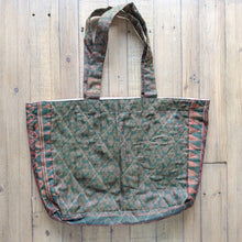 Load image into Gallery viewer, Large sari market shopper tote bags
