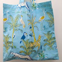 Load image into Gallery viewer, XL block and screen printed tote bags, large capacity
