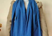 Load image into Gallery viewer, Soft cotton scarf, handwoven in Nepal
