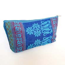 Load image into Gallery viewer, Mystery sari pouch, upcycled, medium
