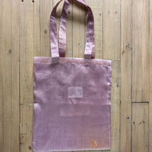 Load image into Gallery viewer, lilac sari tote bag on wooden background
