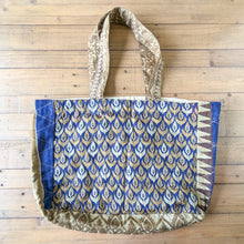 Load image into Gallery viewer, Large sari market tote bags
