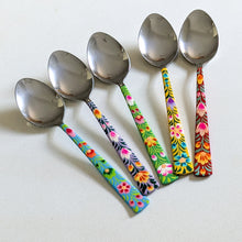 Load image into Gallery viewer, Hand-Painted Stainless Steel Tablespoons with Floral Patterns
