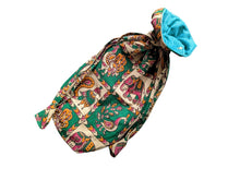 Load image into Gallery viewer, The perfect reusable gift bag, Handmade Kalamkari Cotton Pouch, Bottle Gift Bag - Shakti.ism | शक्तिवाद
