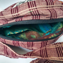 Load image into Gallery viewer, Round sari shoulder bag
